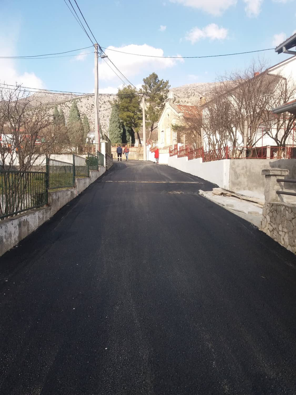 Pogledaj galeriju Rekonstrukcija ulice kod pošte u Blagaju